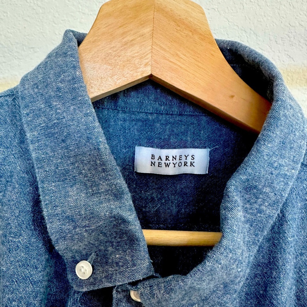 Men’s Barney’s New York dress shirt